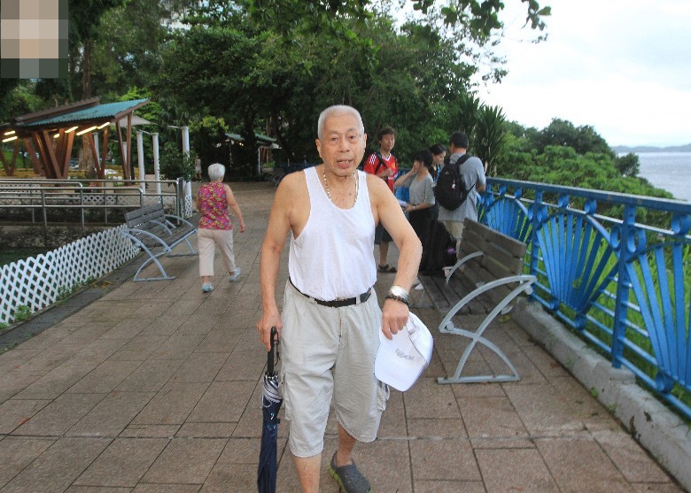 美女黄网站
