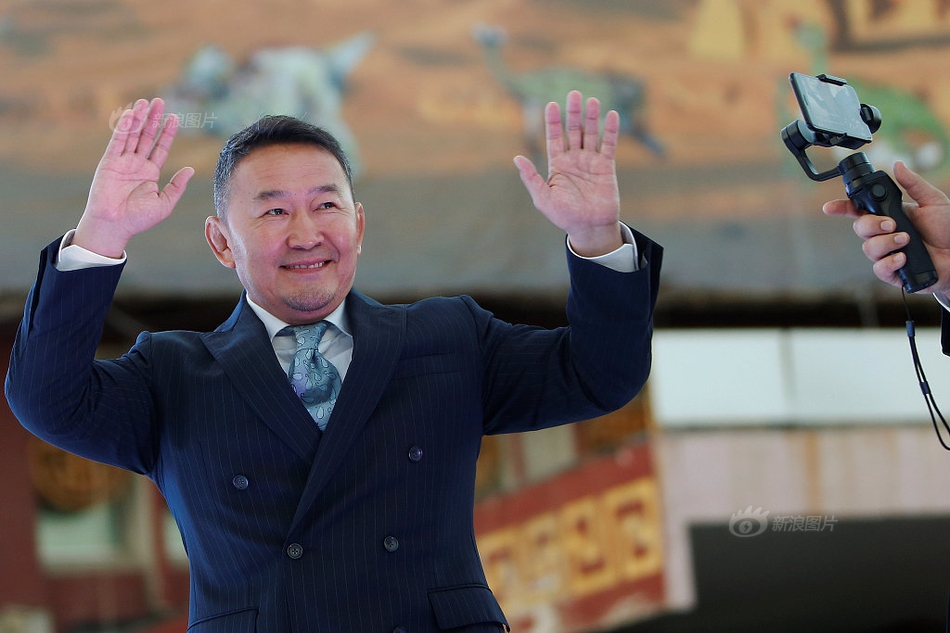 尼姑大战5个黑人