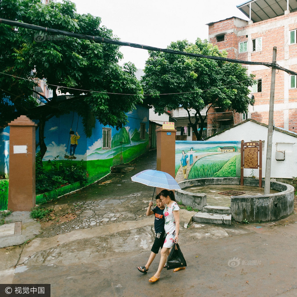 赤坂麗