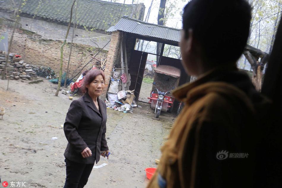 小母狗