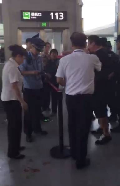 中年老女人操逼视频