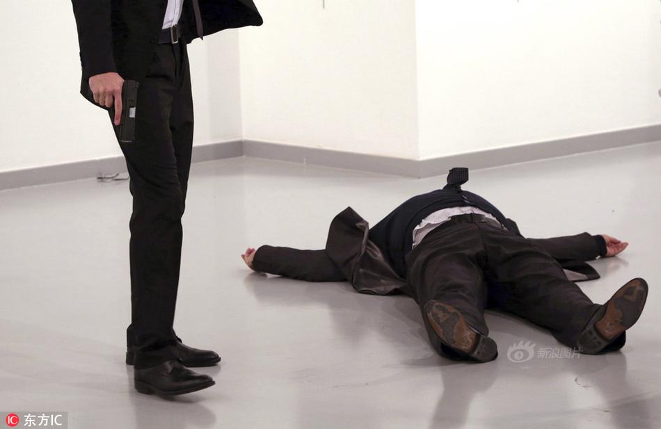 帅哥男男三级电影