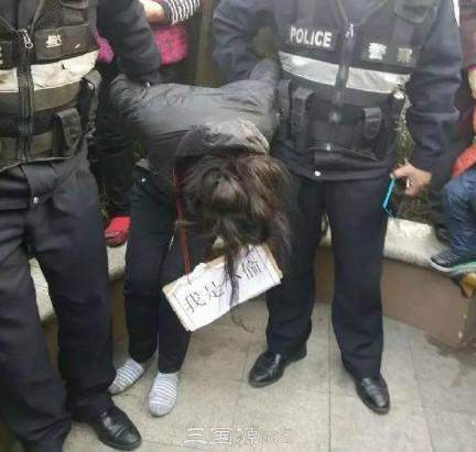 免费 亚洲 色情 网站