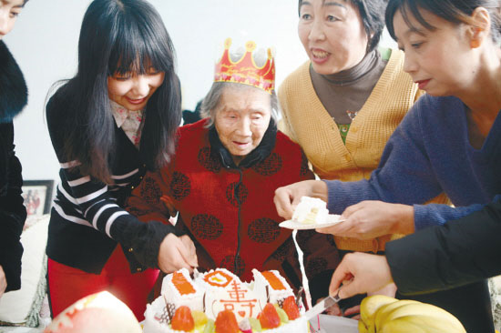 趁女同桌午休摸她奶头
