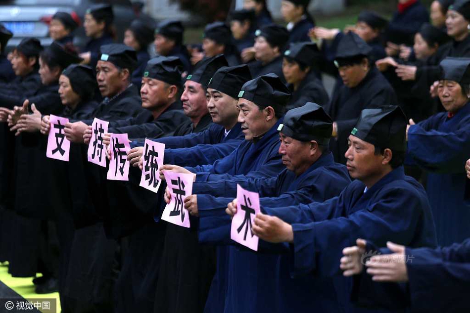 中国老妇偷拍