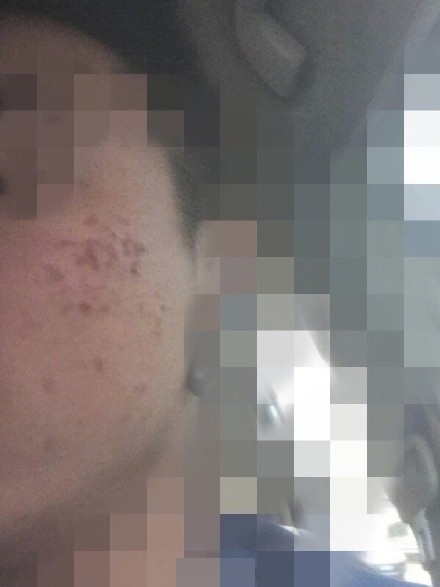美女的逼逼