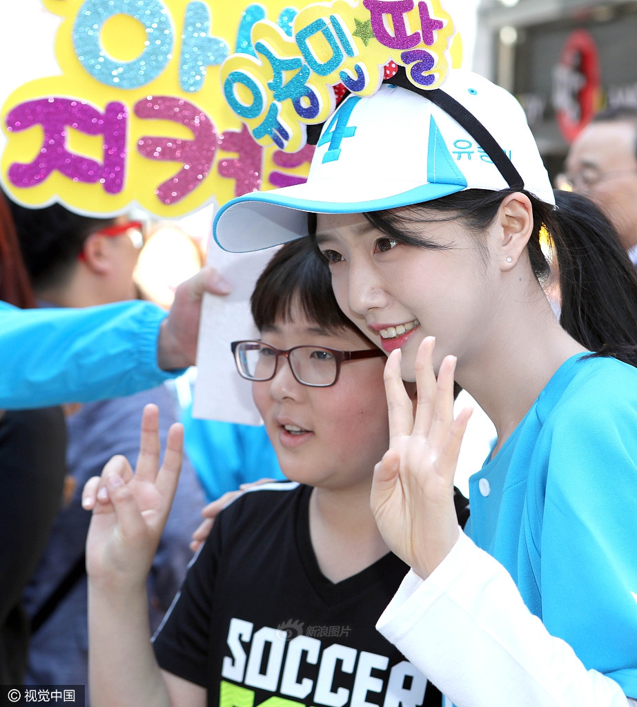 韩总统候选人貌美女儿人气爆棚
