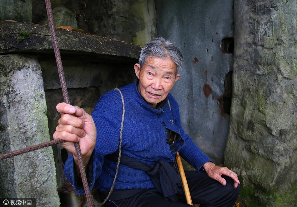 美女考逼