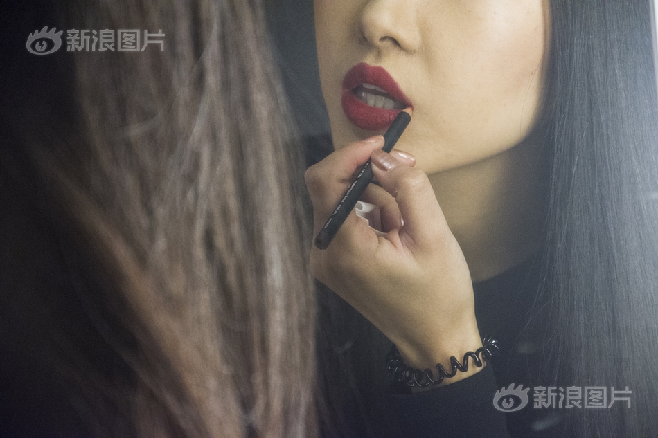 按摩店少妇69ⅩXXX
