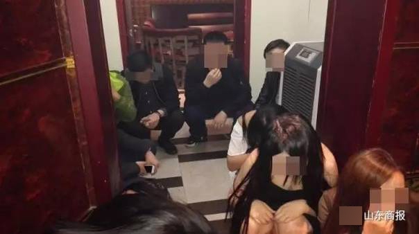 偷拍熟女视频
