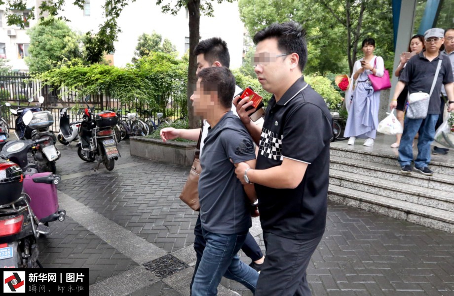 台湾三级黄色毛片