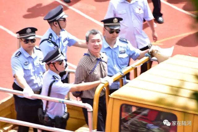 少妇X?X?Xhd中国