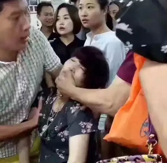 手机av在线