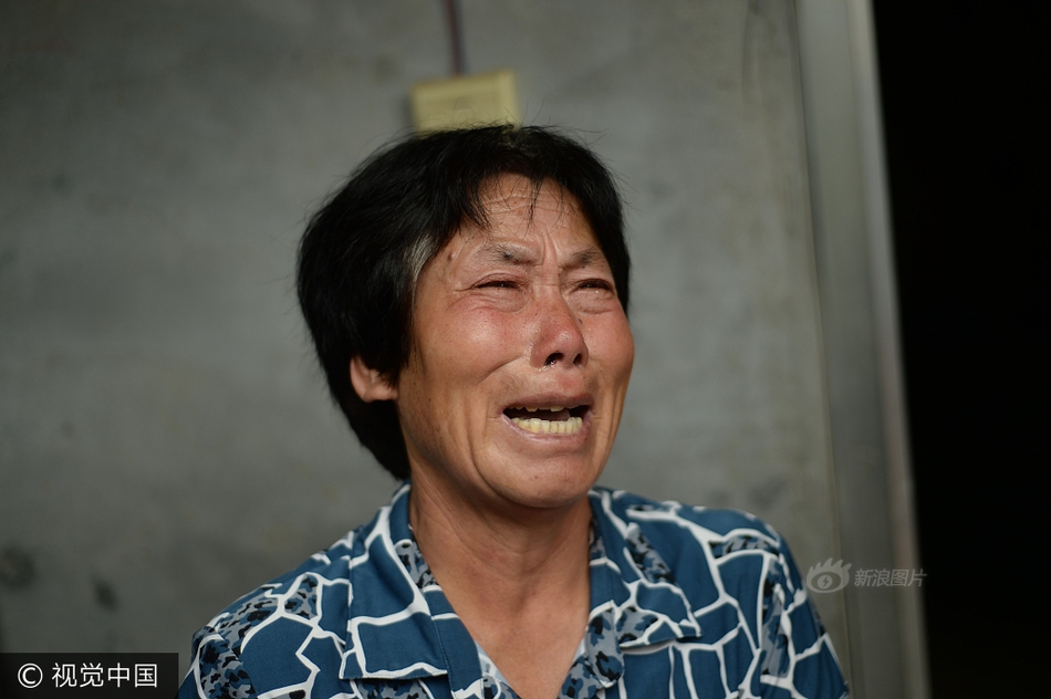 偷拍打手槍