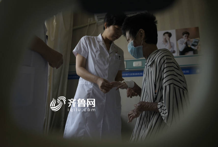 男女一起嗟嗟嗟很痛原声无马