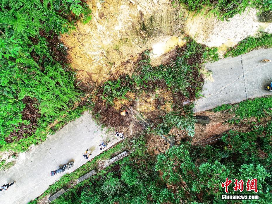 习近平总书记在深度贫困地区脱贫攻坚座谈会上的重要讲话引起强烈反响