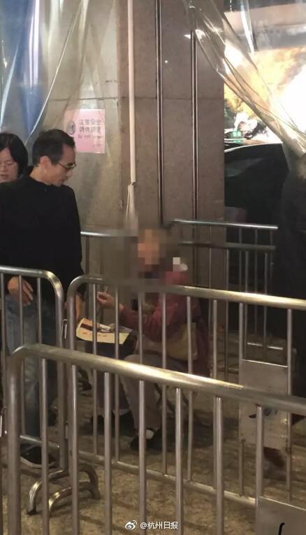 真人实拍女被迫处www