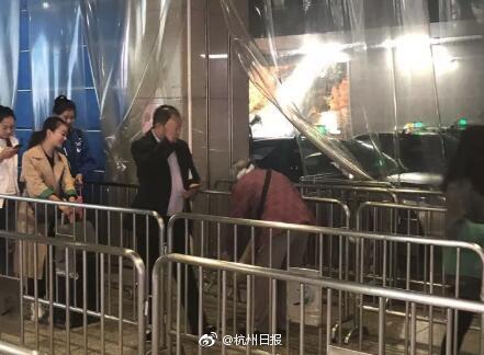 Freesex欧美喷水偷情