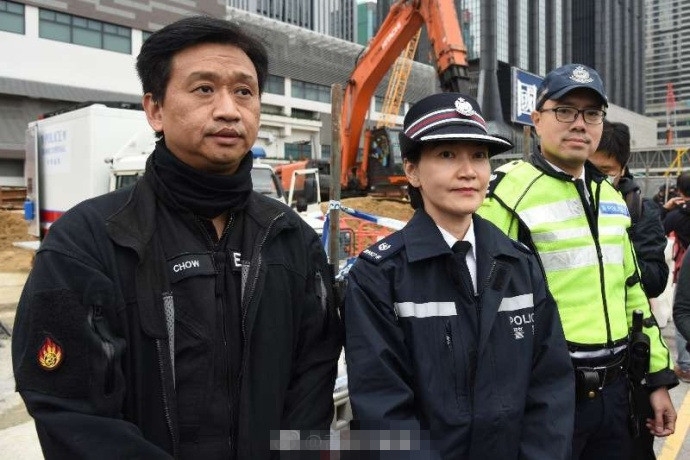 欧美胖妇女逼图片
