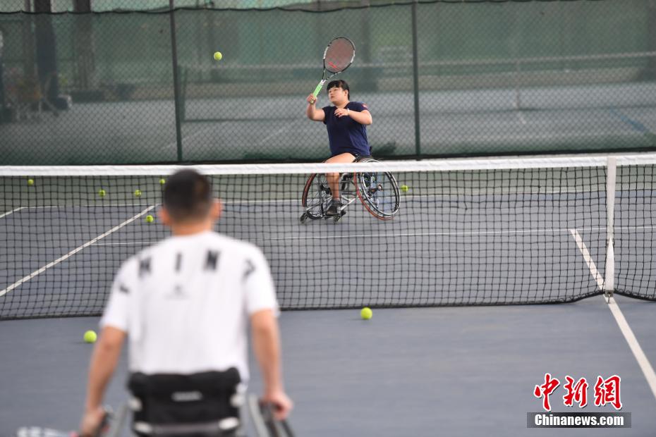 老师没戴套子c了我一天视频
