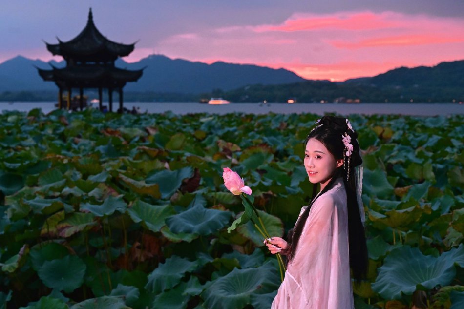 抖音女神外流