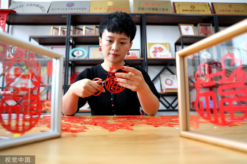 欧美一级婬片A片久久精品水中花