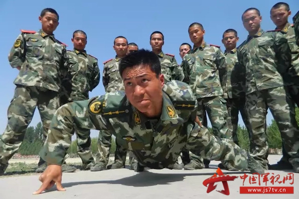 寻找警营最美青春:武警8661部队参谋成林