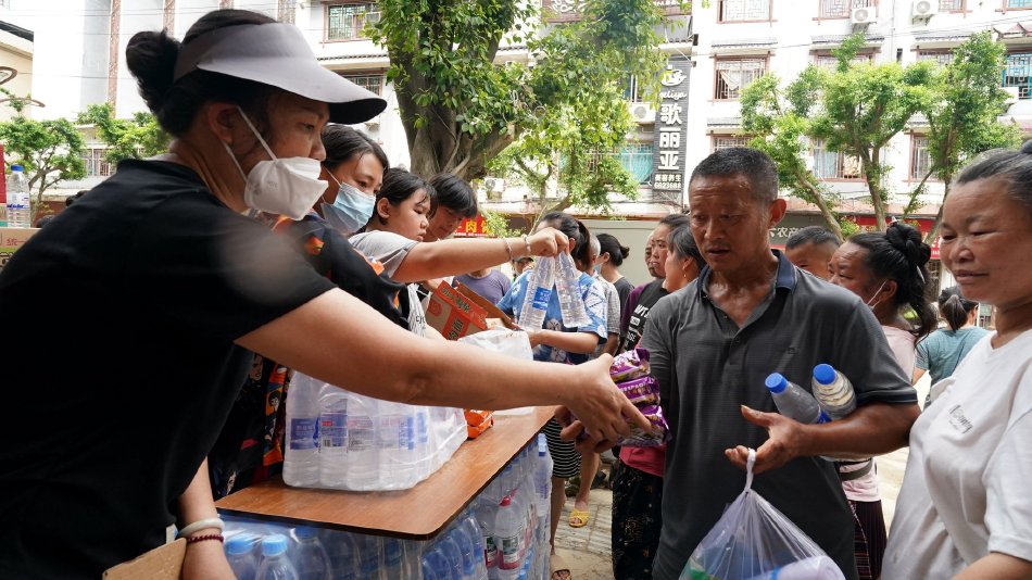 男女十八禁国产精品视频