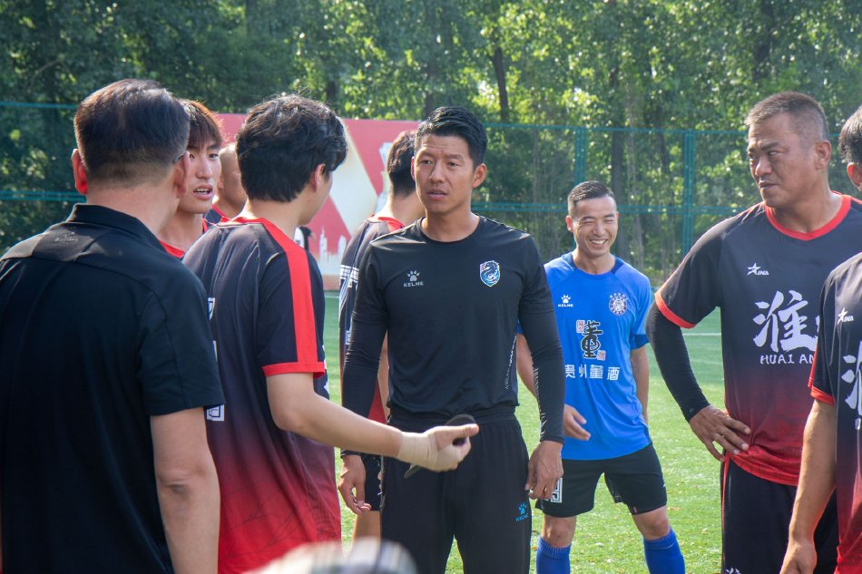 山村大炕乱睡老女人