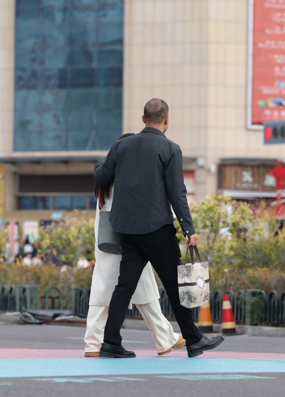 男生桶女生肌肌