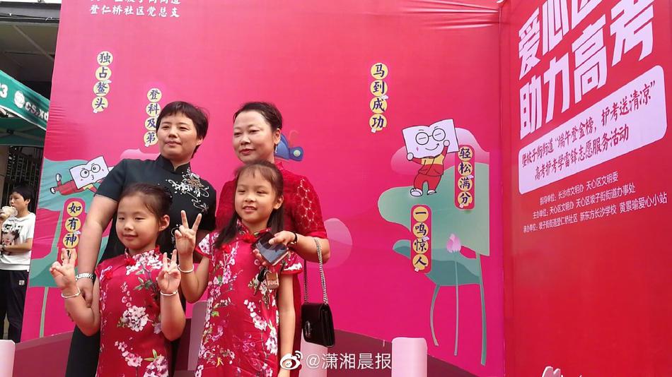 亚洲三级视频