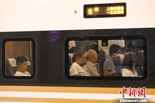 国产又粗又黄又爽又硬