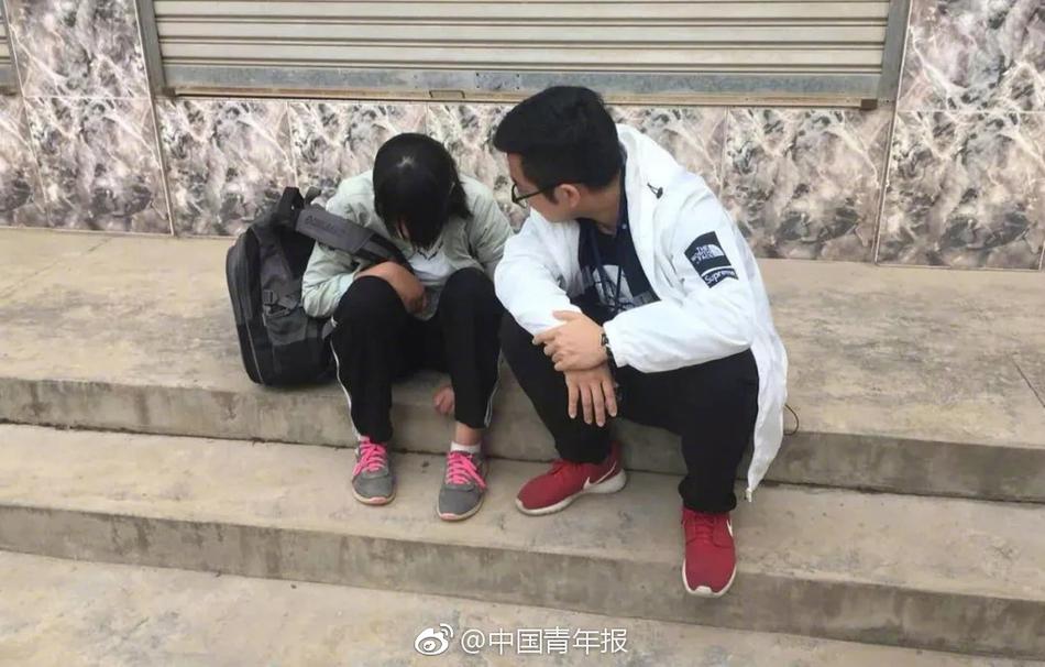 主播吴梦梦到粉丝家实战华中