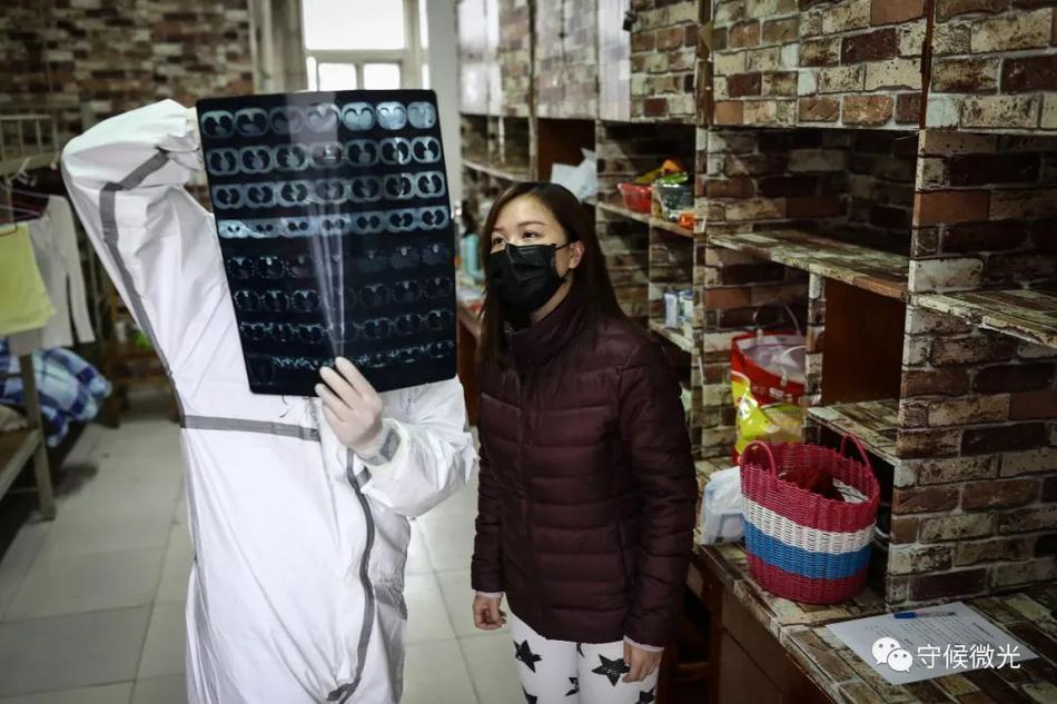 白丝校花 扒腿自慰网站