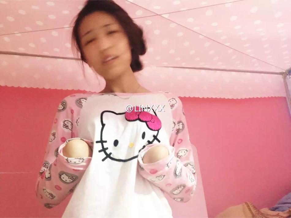 女警吊起来两腿扯开电击