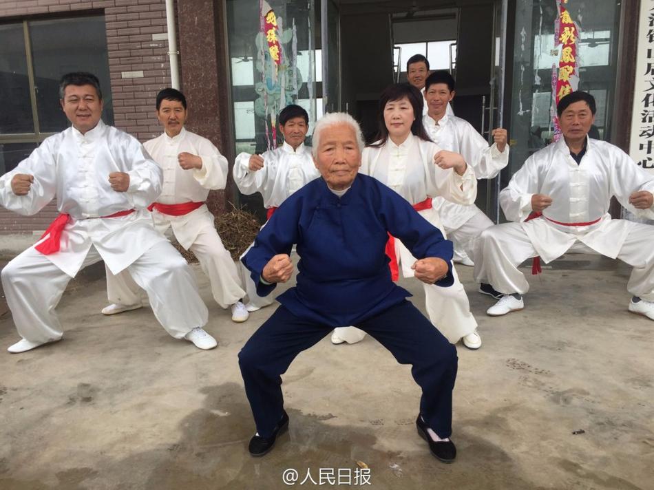自拍偷在线精品自拍偷无码专区