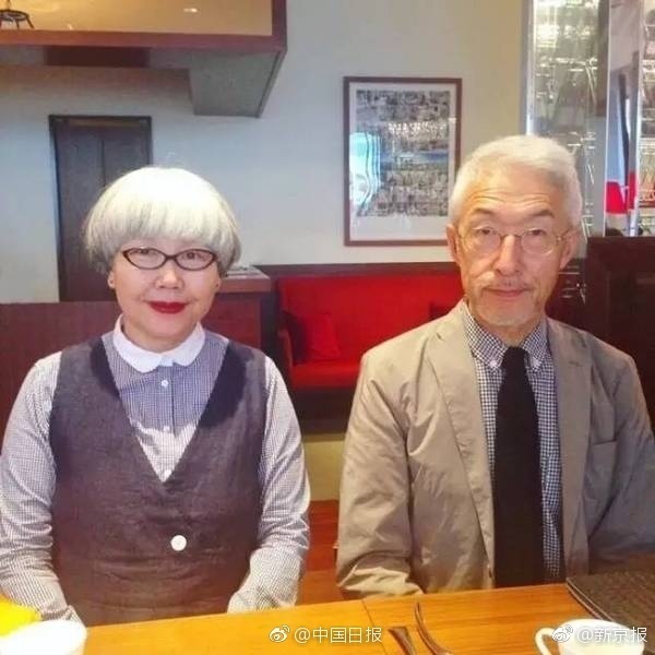 线 上 色情