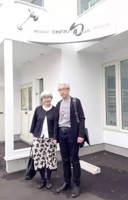 女人扒开 给男生摸 时拉了