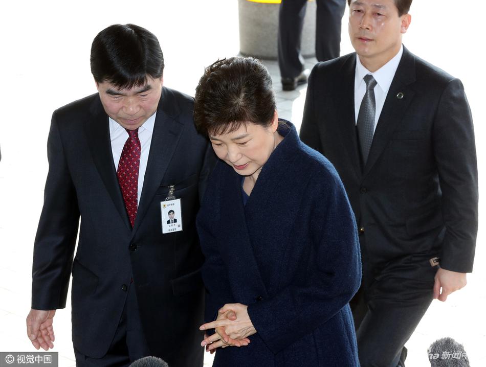 美女与狗操逼视频