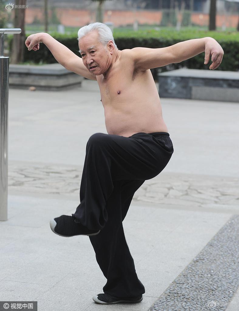 Av 成人 色情 片