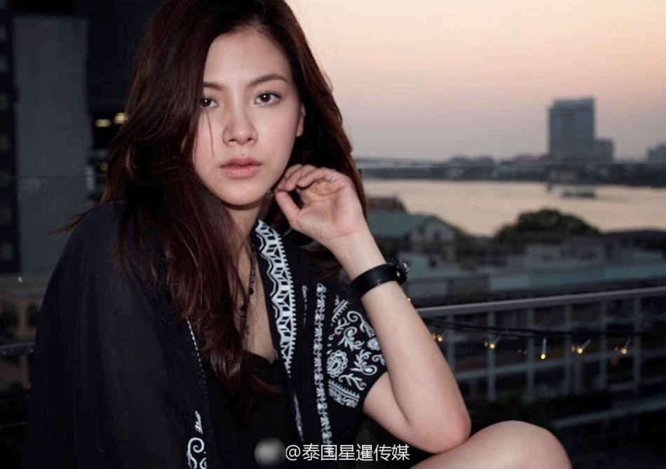 欧美潮喷片一二区