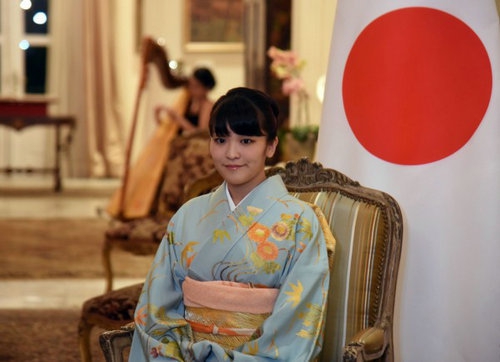 美女破处动