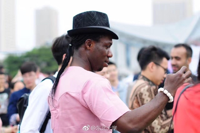 欧美亚洲天堂