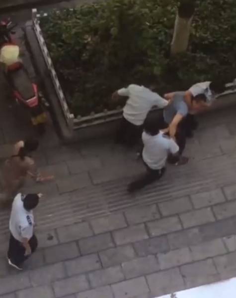 杨幂被揉到高潮喷了