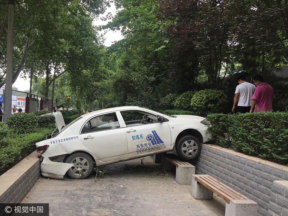 ▌麻酥酥▌COS福利姬▌玫瑰内衣