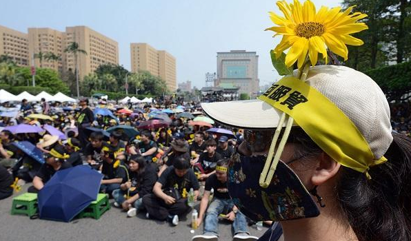 刘琴一炕四女共侍一夫