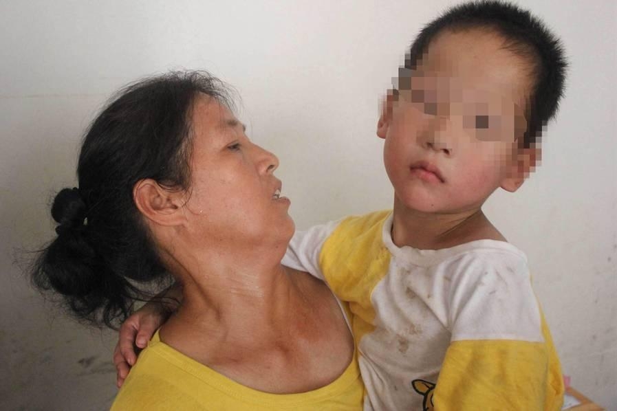 白丝美女被艹