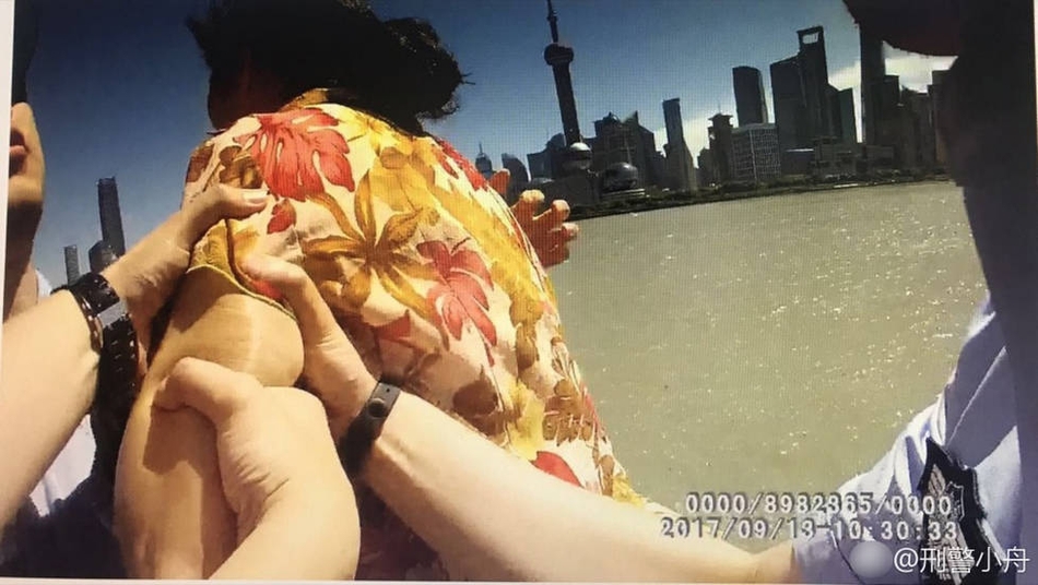 三级全裸黄色片播放