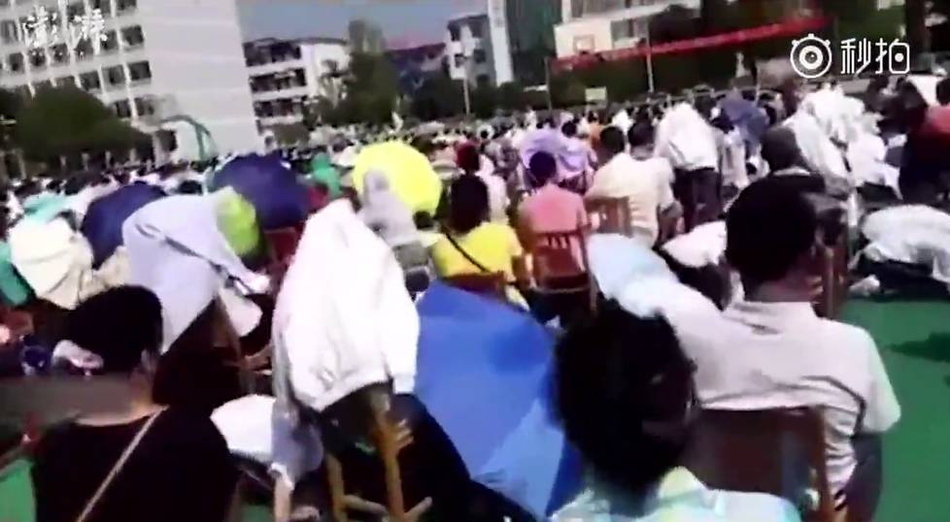 亚洲激情网站