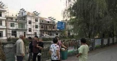 凹凸丰满的熟妇Hd